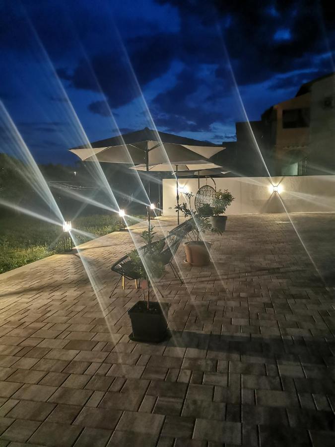 Villa Lamanova โรวีน ภายนอก รูปภาพ